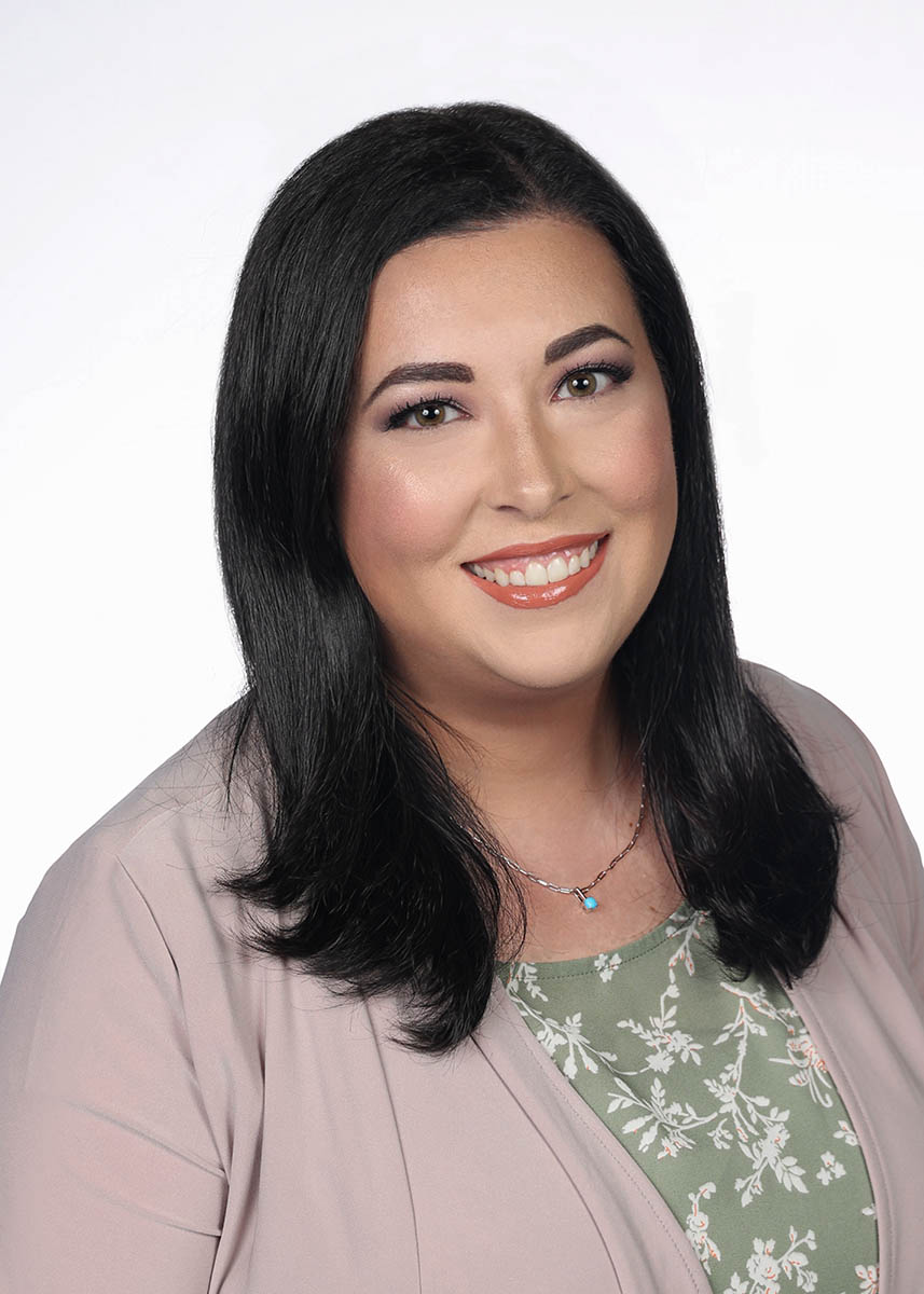 Kathleen Sanzari, Assistant Director of Client Services at Advisors Capital Management, professional headshot.